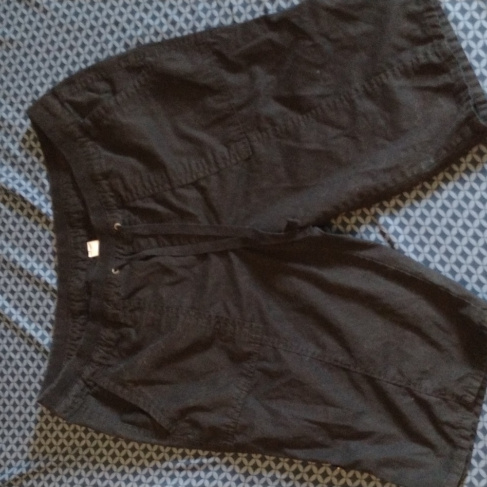 Women's shorts, size L